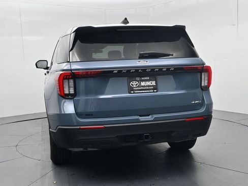 Used 2026 Ford Explorer Active AWD/4WD image 6