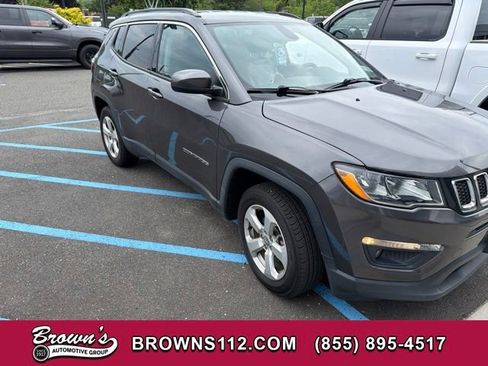 Used 2020 Jeep Compass Latitude w/ Popular Equipment Group AWD/4WD image 1