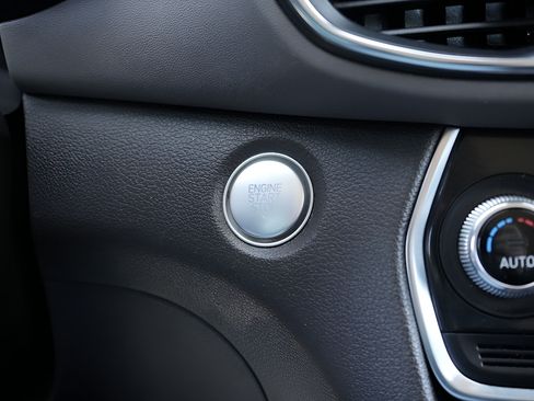 Used 2019 Hyundai Santa Fe AWD image 33