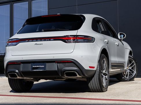 New 2026 Porsche Macan AWD/4WD image 11