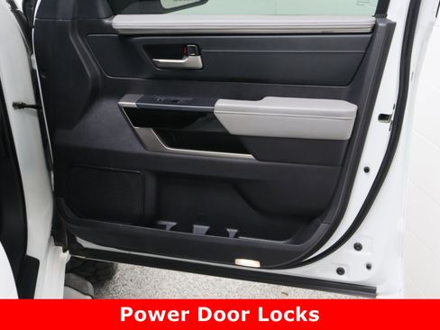 Used 2023 Toyota Tundra Limited image 39