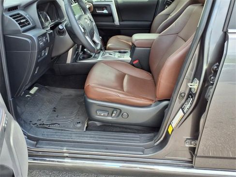 Used 2022 Toyota 4Runner Limited image 11