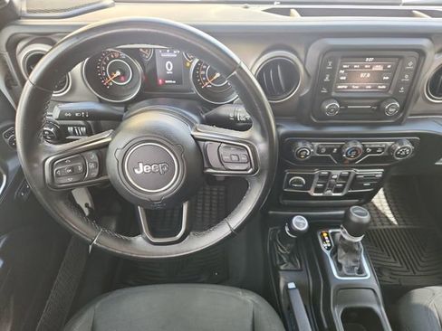 Used 2020 Jeep Gladiator Sport w/ Quick Order Package 24S image 11