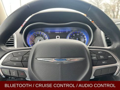 Used 2016 Chrysler 300 Limited w/ Driver Convenience Group image 15