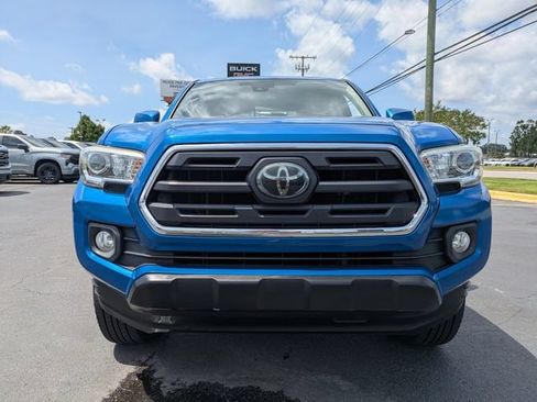 Used 2018 Toyota Tacoma SR5 RWD image 10
