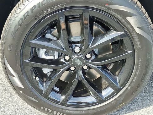 New 2026 Land Rover Discovery Sport Landmark AWD/4WD image 5
