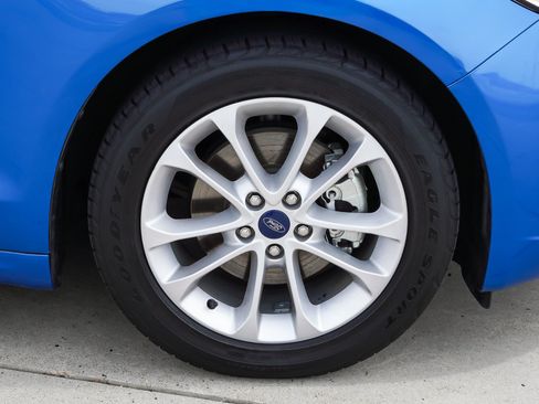 Used 2020 Ford Fusion SEL FWD image 10