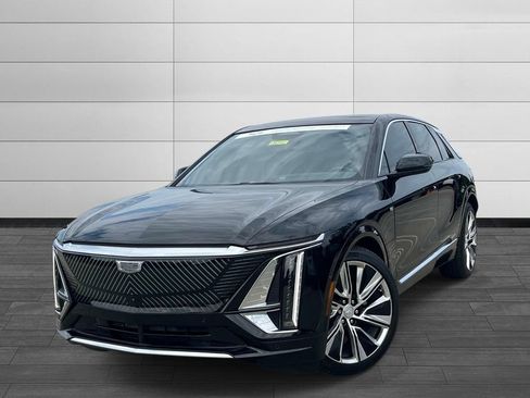 Certified 2024 Cadillac Lyriq Luxury w/ Nappa Leather Package AWD/4WD image 1