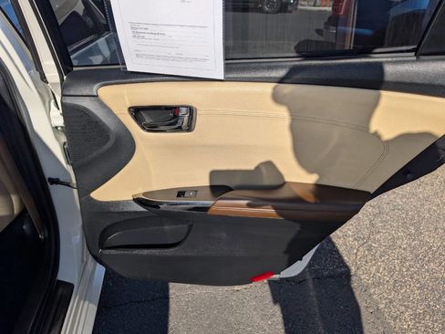 Used 2014 Toyota Avalon XLE Premium image 39