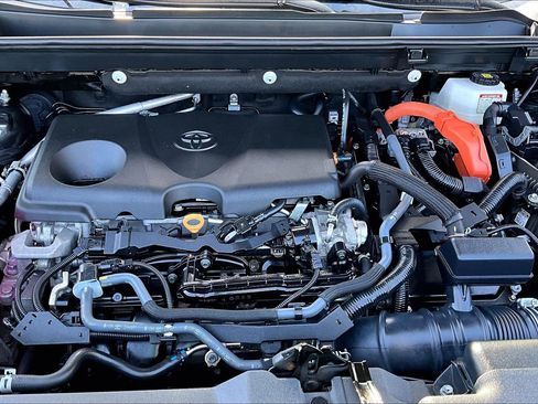 Used 2023 Toyota RAV4 LE image 10