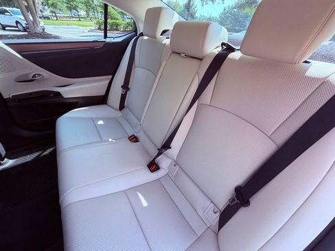 Certified 2025 Lexus ES 350 w/ Premium Package FWD image 14