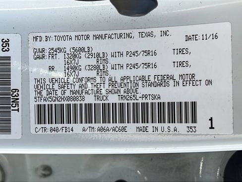 Used 2017 Toyota Tacoma SR RWD image 22
