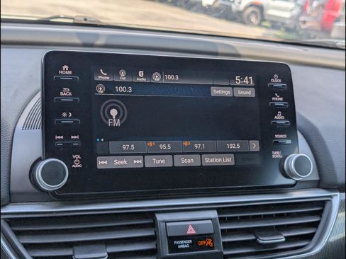 Used 2019 Honda Accord Sport image 14