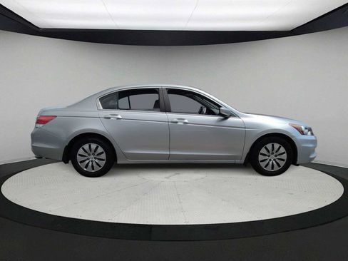 Used 2011 Honda Accord LX image 9