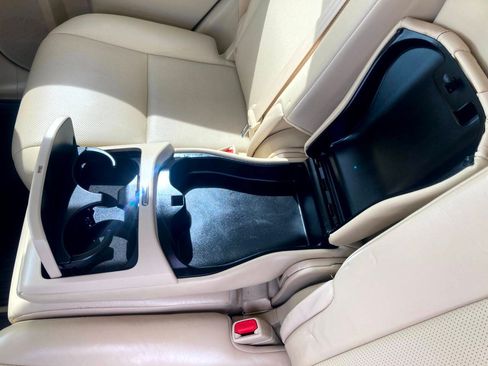 Used 2015 Lexus RX 450h AWD image 11