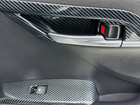 Used 2019 Toyota Camry SE image 30