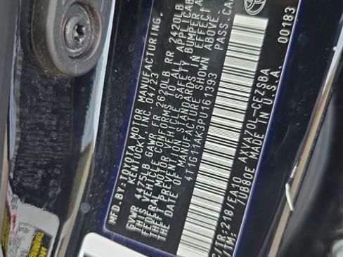 Used 2023 Toyota Camry SE image 16