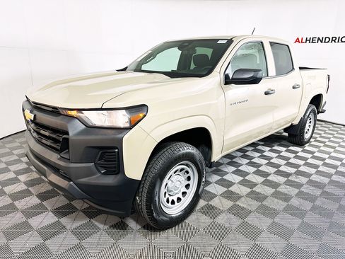 Used 2024 Chevrolet Colorado W/T image 7