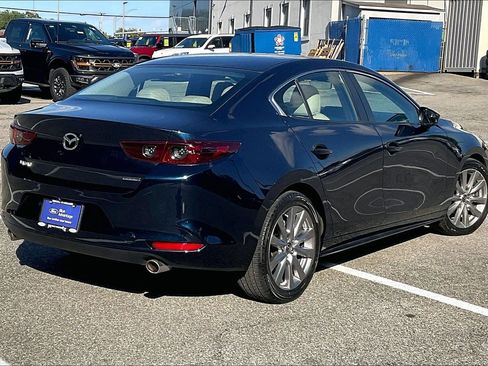 Used 2019 MAZDA MAZDA3 Sedan w/ Select Package FWD image 12