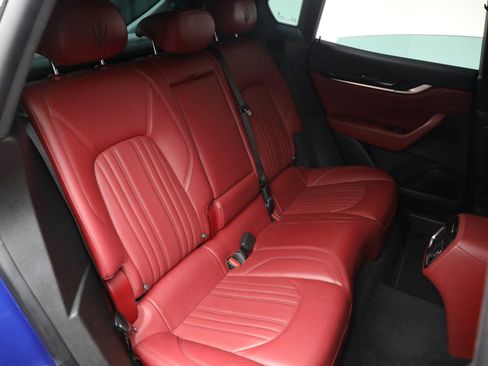 Certified 2022 Maserati Levante GT image 20