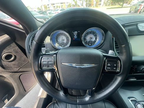 Used 2014 Chrysler 300 S AWD/4WD image 28