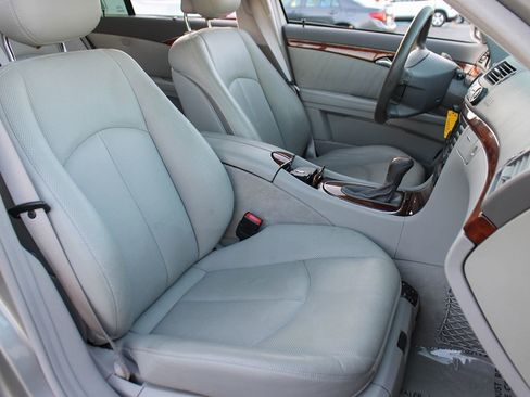 Used 2004 Mercedes-Benz E 320 Sedan image 19