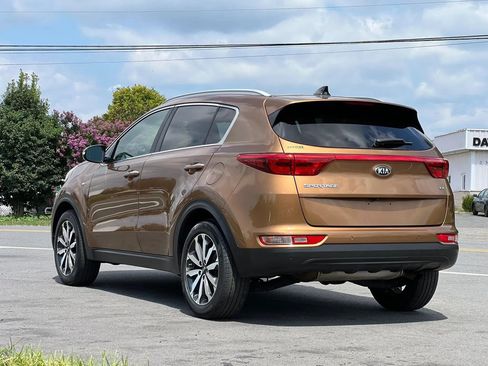 Used 2017 Kia Sportage EX w/ EX Technology Package AWD/4WD image 3