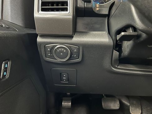 Used 2016 Ford F150 XLT w/ Equipment Group 302A Luxury AWD/4WD image 26