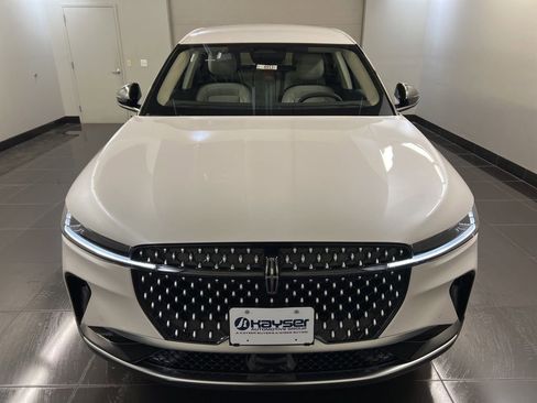 New 2026 Lincoln Nautilus Premier image 2