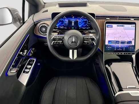 Certified 2023 Mercedes-Benz EQE 500 4MATIC Sedan image 10