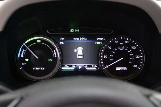 Used 2018 Kia Niro EX Premium FWD image 18