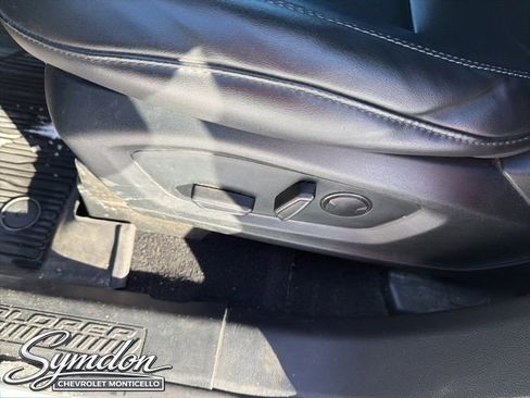 Used 2022 Ford Explorer XLT w/ Equipment Group 202A image 15