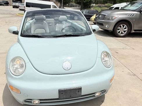 Used 2004 Volkswagen Beetle GLS FWD image 12