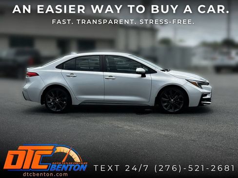 Used 2024 Toyota Corolla SE FWD image 4