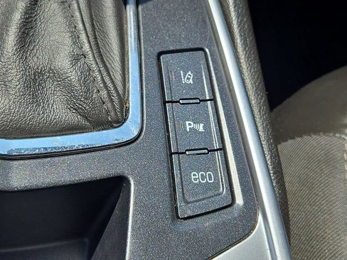 Used 2014 Cadillac SRX Luxury w/ Driver Awareness Package AWD/4WD image 26