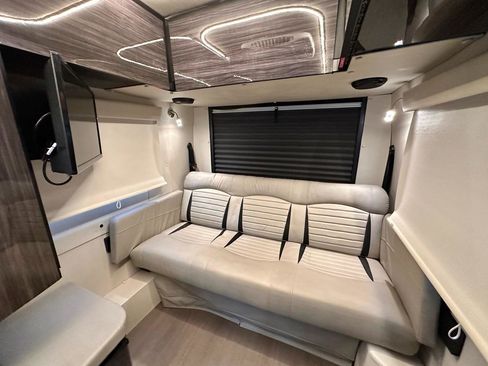 Used 2020 Mercedes-Benz Sprinter 3500 image 47