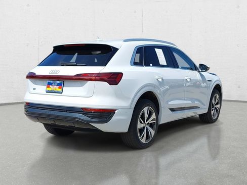 Used 2024 Audi Q8 e-tron Premium Plus w/ Premium Plus Package AWD/4WD image 5