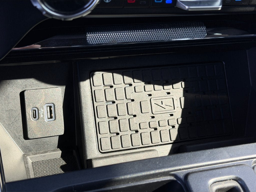 Used 2024 Ford F150 Platinum AWD/4WD image 34