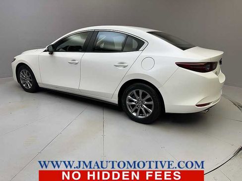 Used 2021 MAZDA MAZDA3 s FWD image 3