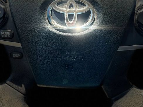 Used 2013 Toyota Camry XLE w/ Convenience Pkg FWD image 31
