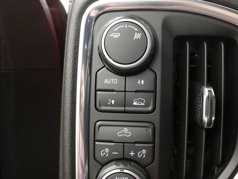 Used 2019 Chevrolet Silverado 1500 LT w/ All-Star Edition image 27