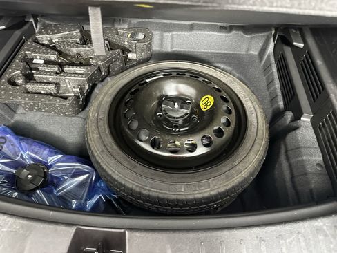 Used 2024 Chevrolet TrailBlazer LT w/ Convenience Package AWD/4WD image 28