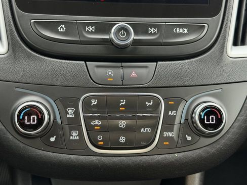Used 2024 Chevrolet Malibu LT FWD image 24