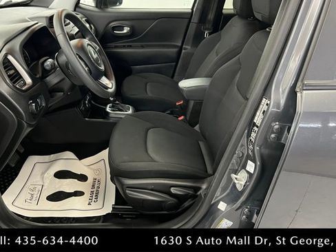 Used 2023 Jeep Renegade Latitude image 17