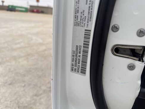 Used 2024 RAM 2500 Big Horn image 29