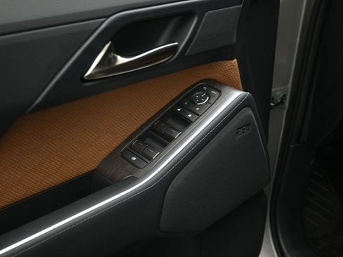 Used 2025 Lexus GX 550 image 9