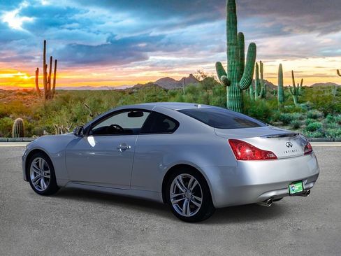 Used 2009 INFINITI G37 Journey w/ Premium Pkg image 5