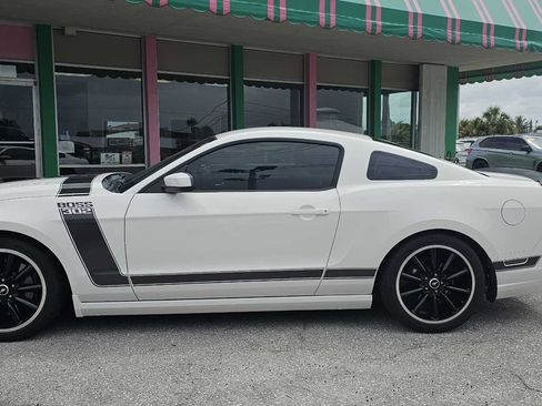 Used 2013 Ford Mustang Boss 302 w/ Boss 302 Accessory Pkg RWD image 2