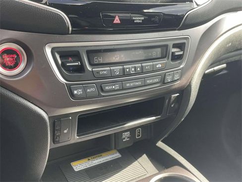 Used 2022 Honda Pilot Special Edition image 31