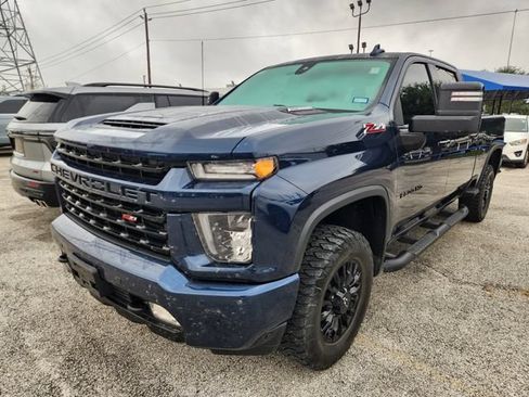 Used 2021 Chevrolet Silverado 2500 LTZ w/ LTZ Plus Package AWD/4WD image 3